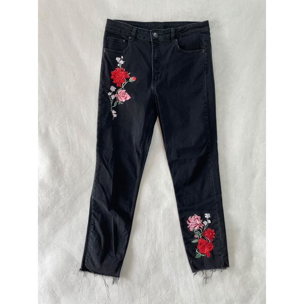 HM Divided Women Black Floral Embroidered Jeans Raw Hem High Rise Size 14 Y2K